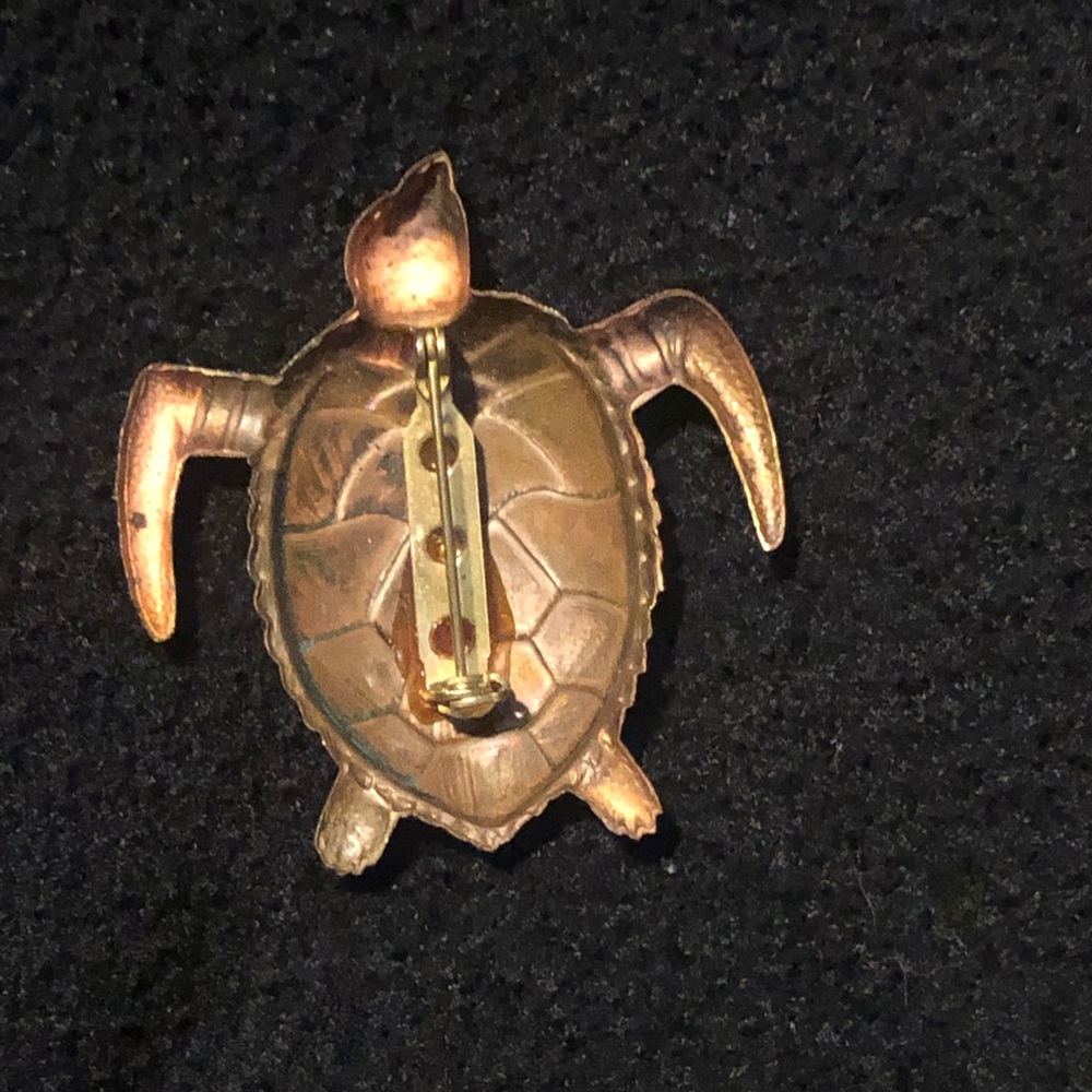 Enamel turtle brooch - Picture 2 of 2